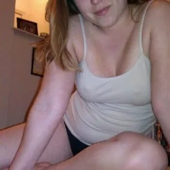 Profil de Adélaïde, 34 ans, Escort à Chandon (Loire)