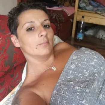 Profil de Meylie, 30 ans, Escort à LaSégalassière (Cantal)