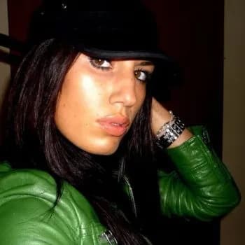 Profil de Hasna, 24 ans, Escort à Condé (Indre)