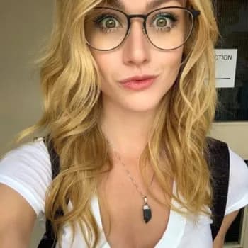 Profil de Neva, 20 ans, Escort à Chavanay (Loire)