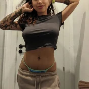 Profil de Youmna, 42 ans, Escort à Chamelet (Rhône)