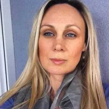 Profil de Chelsy, 33 ans, Escort à Cassis (Bouches-du-Rhône)