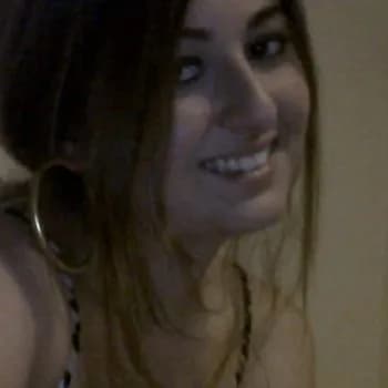 Profil de Kahina, 20 ans, Escort à L'Étang-Salé (La Réunion)