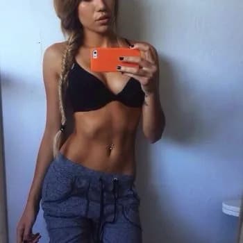 Profil de Tasnim, 20 ans, Escort à Andancette (Drôme)