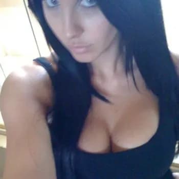 Profil de Maeve, 30 ans, Escort à Arronnes (Allier)