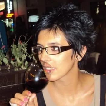 Profil de Leyana, 29 ans, Escort à Combronde (Puy-de-Dôme)
