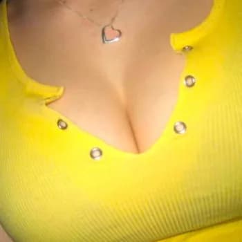 Profil de Esma, 24 ans, Escort à Colayrac-Saint-Cirq (Lot-et-Garonne)