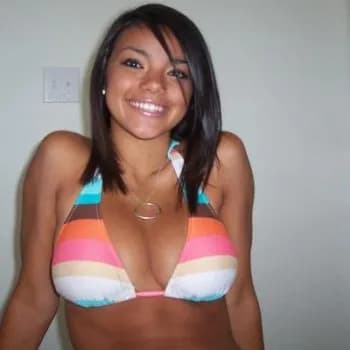 Profil de Emmanuelle, 24 ans, Escort à Buicourt (Oise)