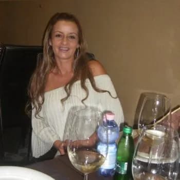 Profil de Lilly, 30 ans, Escort à Bois-d'Arcy (Yvelines)