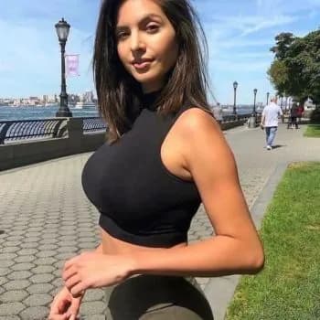 Profil de Bérénice, 38 ans, Escort à Chantonnay (Vendée)