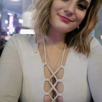 Profil de Anouck, 33 ans, Escort à Communay (Rhône)