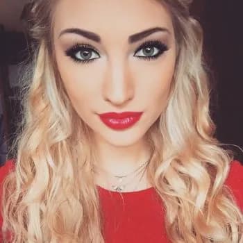 Profil de Iliana, 36 ans, Escort à Croix-Mare (Seine-Maritime)