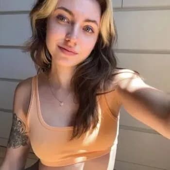 Profil de Lilo, 30 ans, Escort à Broxeele (Nord)